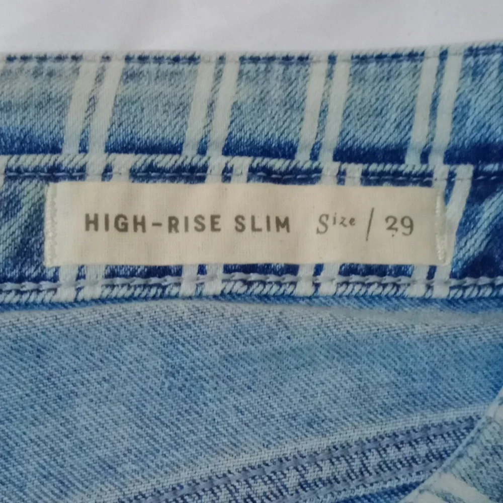 Pilcro and the Letterpress high Rise Slim, Striped Acid Wash ,Size 29
